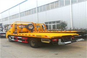 建国门附近拖车救援搭电